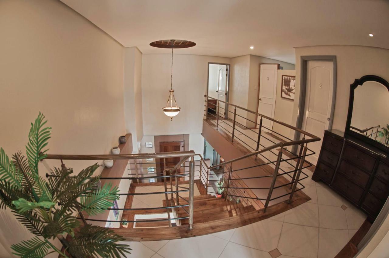 The Half House By Elmar Cabin Baguio City Exterior foto